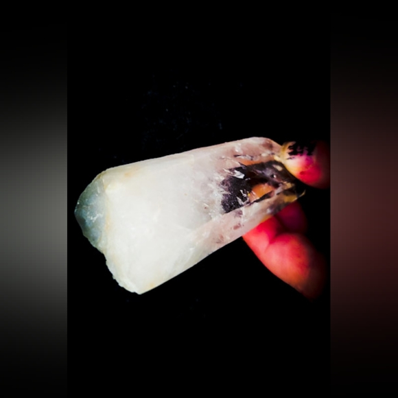 Clear Lemurian Point - Medium - High Quality Crystal - Pagan Wicca Alter Tool - Picture 4 of 4